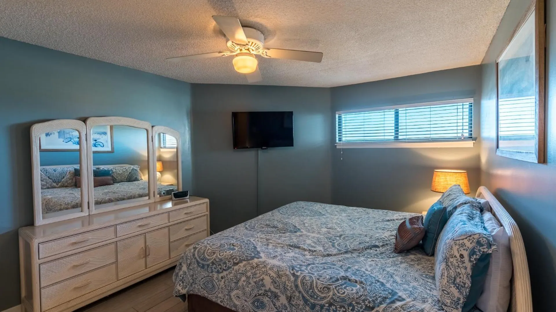 Aquavista Beach Resort By Sand Seeker Vacations Panama City Beach Apartment