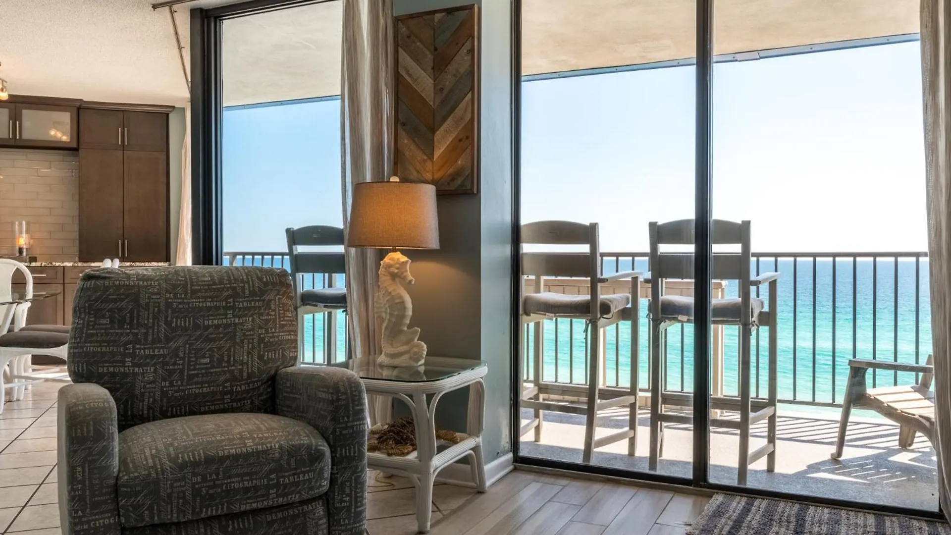 Apartment Aquavista Beach Resort By Sand Seeker Vacations Panama City Beach
