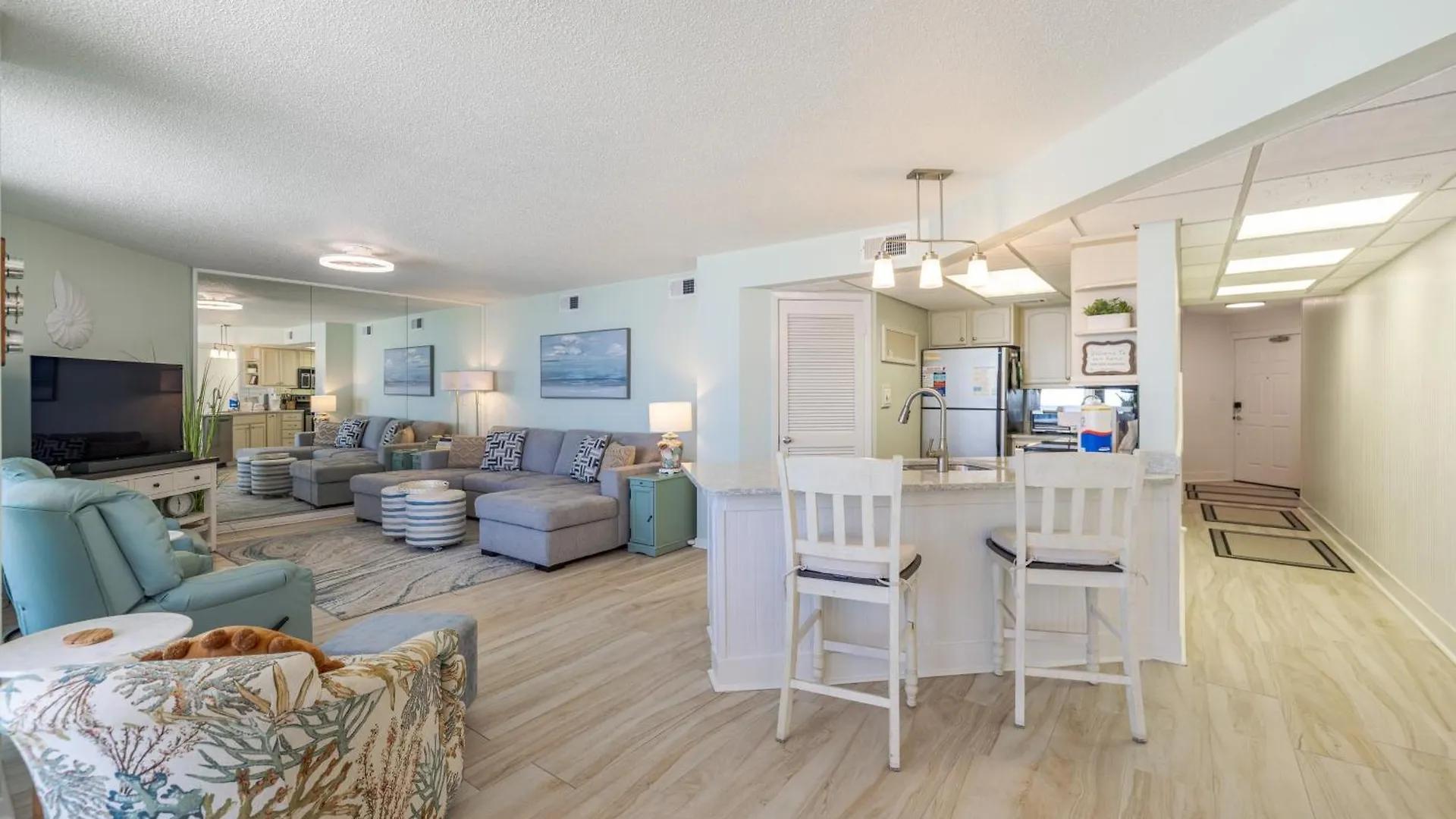 Aquavista Beach Resort By Sand Seeker Vacations Panama City Beach